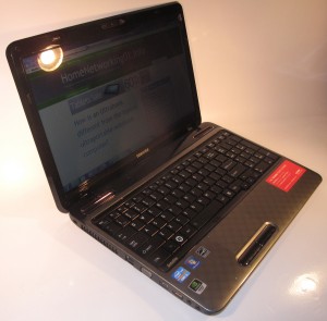 Toshiba Satellite L750 laptop computer