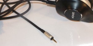 Denon MusicManiac AH-D600 headphones plug