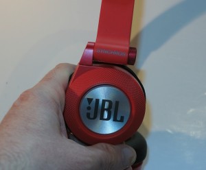 JBL Synchros E30 headphones - earcups