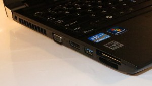 Toshiba Tecra R950 business laptop left hand side - VGA, DisplayPort, USB 3.0, ExpressCard 34, SD card slot