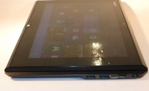 Sony VAIO Duo 11 slider-convertible tablet - Right-hand-side view - 2 USB 3.0 ports and an HDMI port