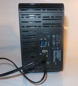 The Gigabit Ethernet and USB connections on the WD MyCloud EX2 NAS