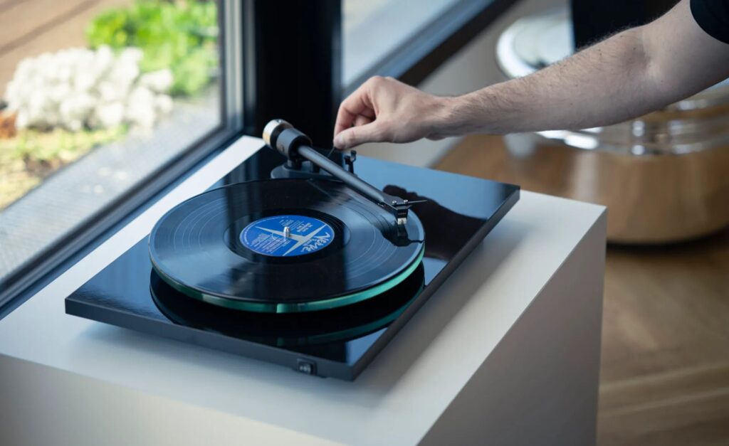 Pro-Ject T2W Wi-Fi turntable with LP record lifestyle image courtesy of Pro-Ject